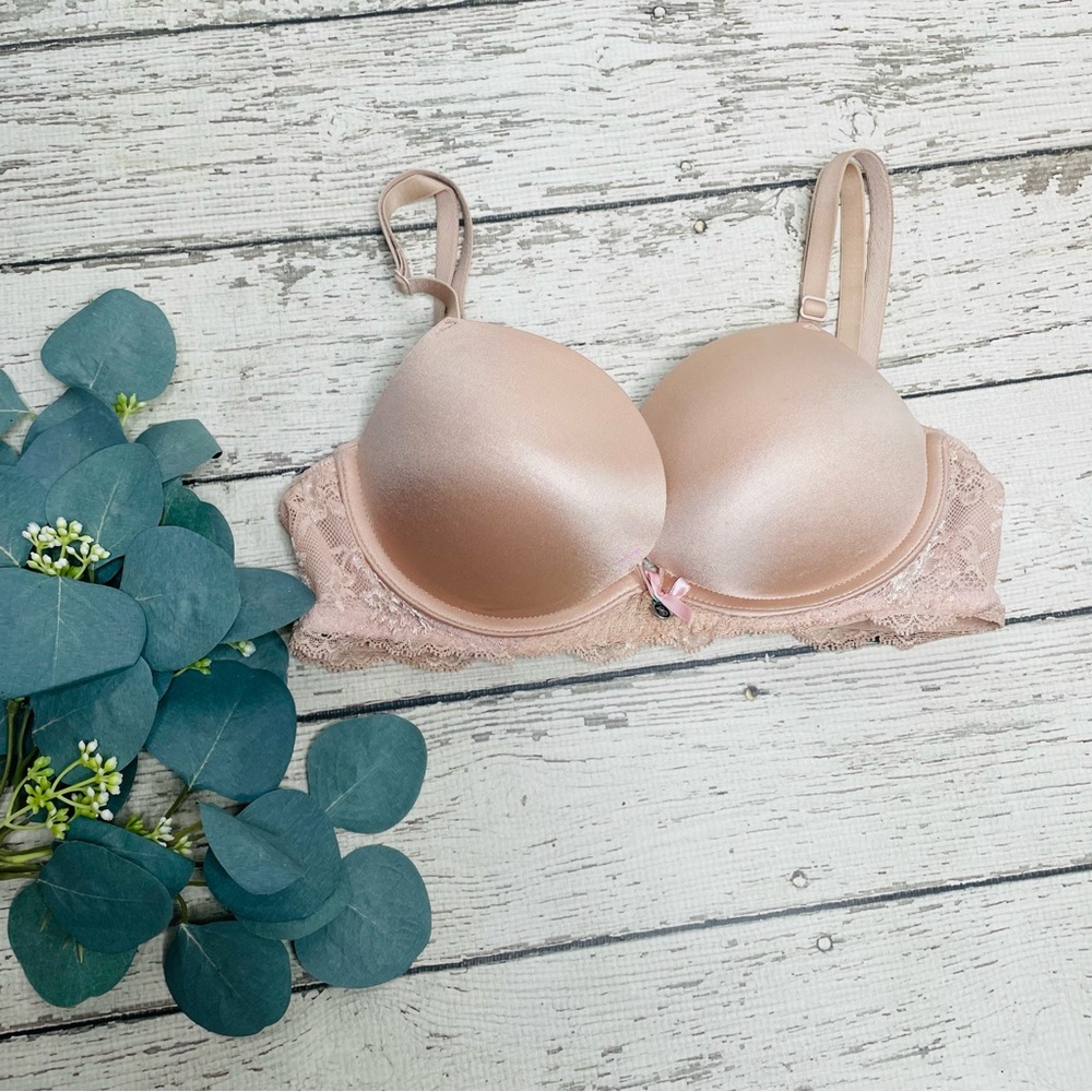 Victoria’s Secret Push Up Lace Trimmed Bra